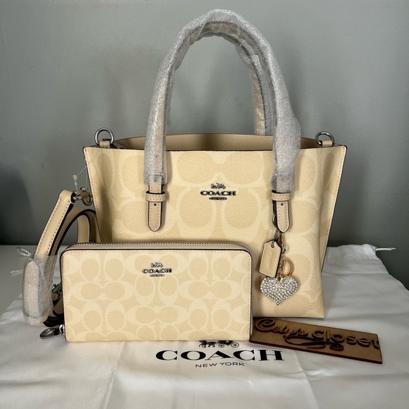 Coach Handbags - Coach Mollie Tote Bag 25 And Matching Wallet